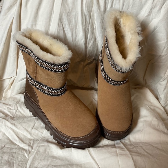 CLASSIC MINI TRAILGLAZER WMNS
"CHESTNUT" size 6 - Picture 14 of 15